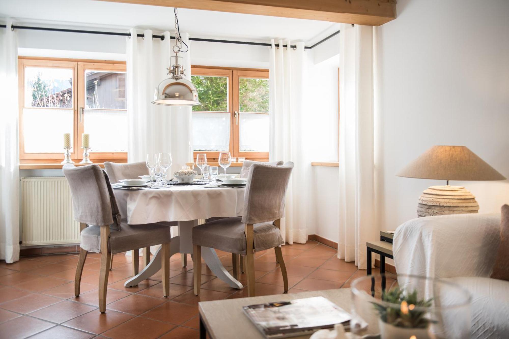 Haus Lesch - Stilvolle Appartements Mit Tollem Bergblick In Kreuth Am Tegernsee المظهر الخارجي الصورة