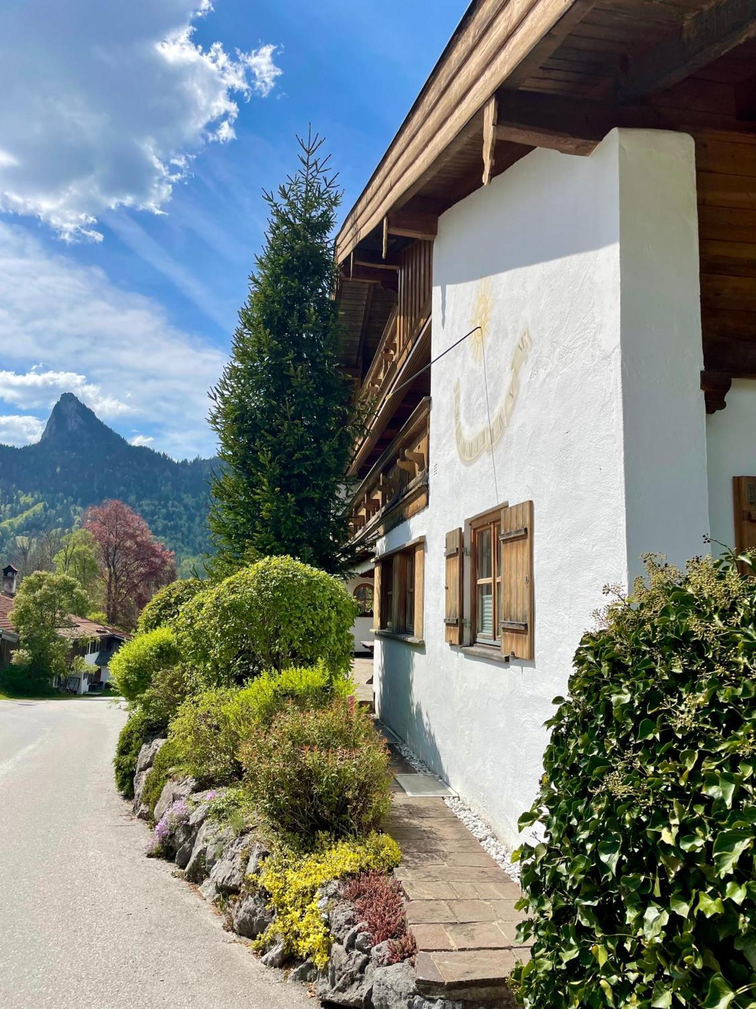Haus Lesch - Stilvolle Appartements Mit Tollem Bergblick In Kreuth Am Tegernsee المظهر الخارجي الصورة